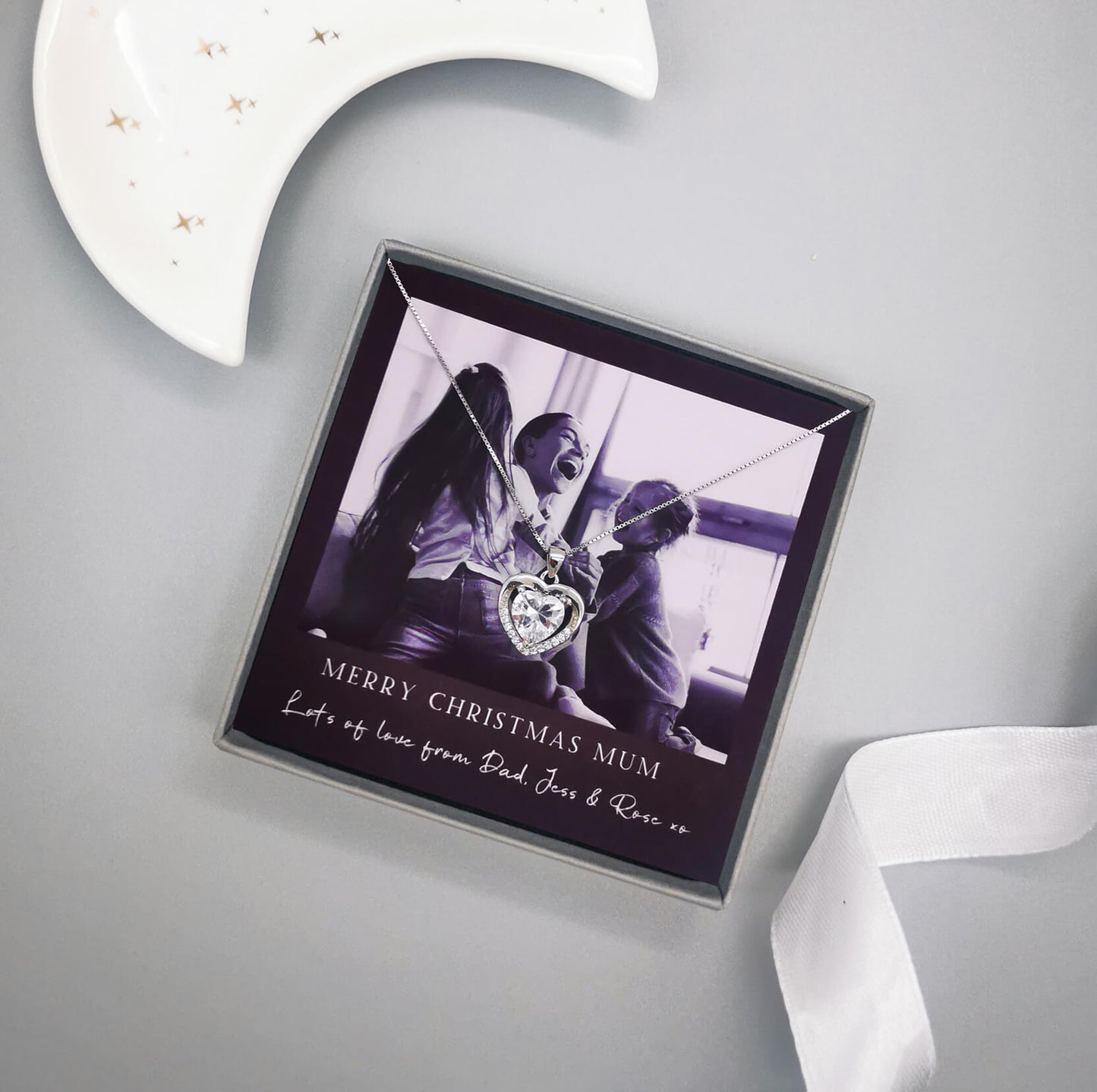 Personalized Christmas Photo Necklace – A Cherished Gift for Mum