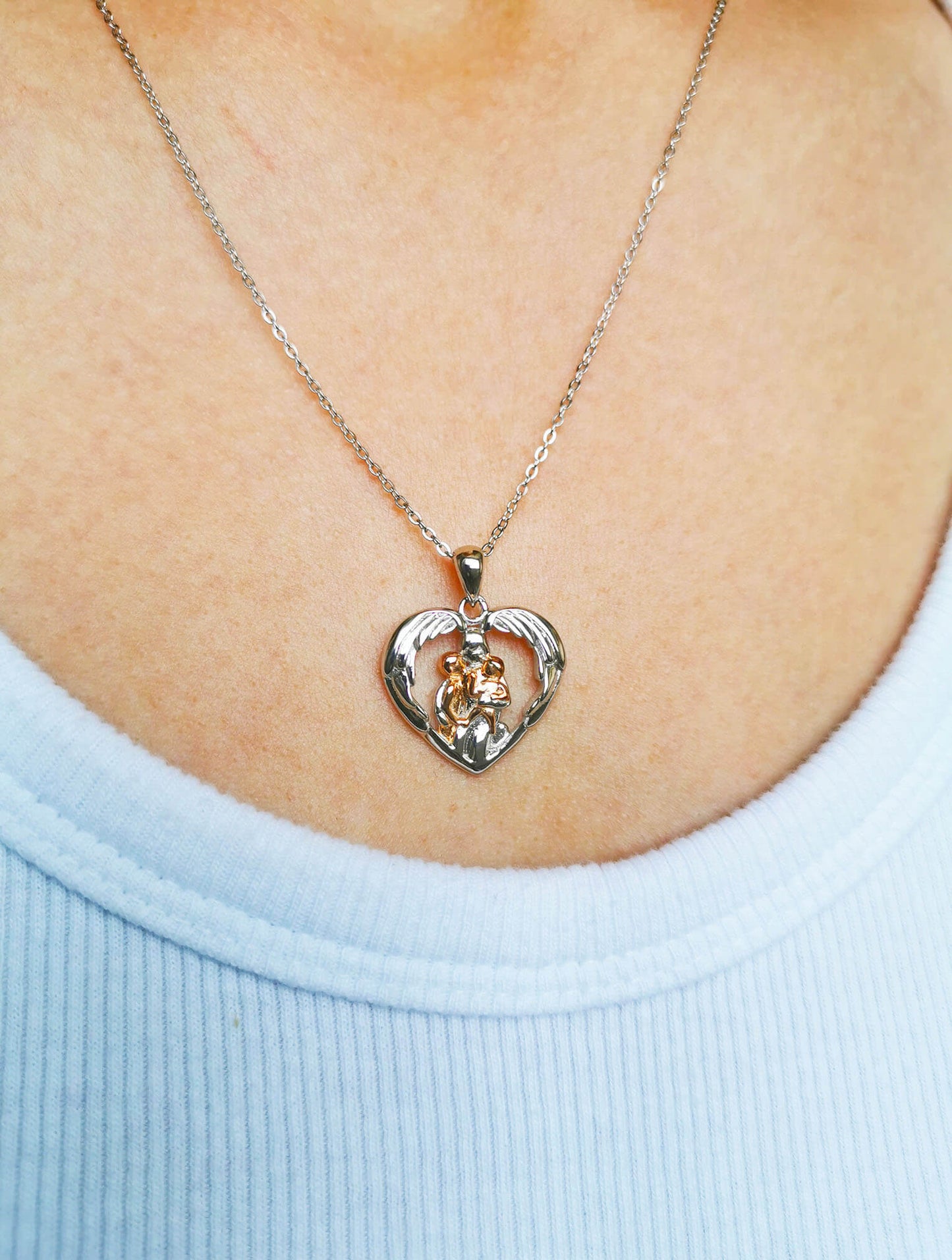 Sterling Silver and Rose Gold Mum Hugging Children Pendant Necklace – Heartfelt Mother’s Day or Birthday Gift with Sentimental Quote