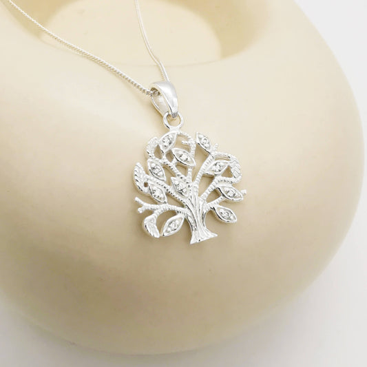 Sterling Silver Family Tree Necklace with Micro Zirconia – Elegant Symbol of Love, Growth & Unity